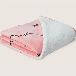 Fluffy Sherpa Cozy Pink and White Blanket vs pink